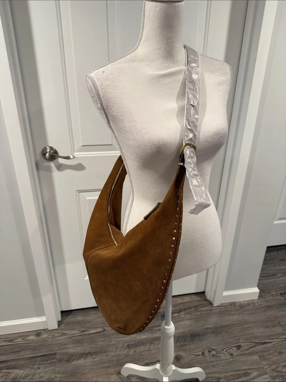 NWT Madewell The Essential Curve Shoulder Bag Studded Aged Cognac NEW WITH TAGS